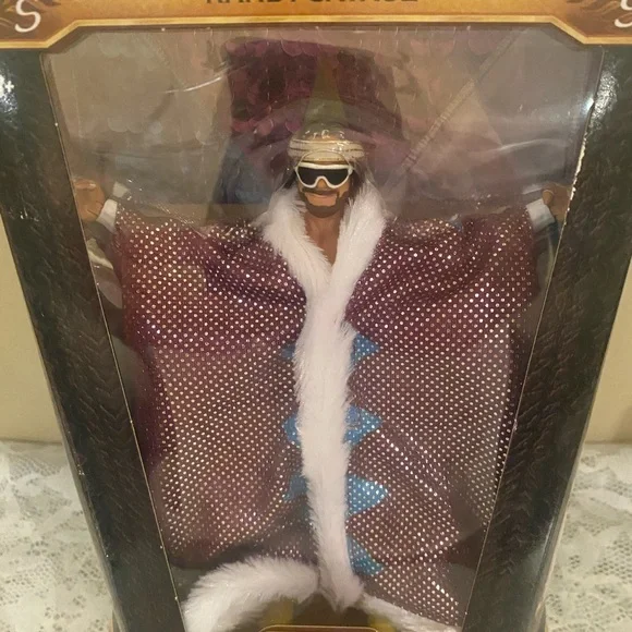 WWE Defining Moments Elite “Macho Man” Randy Savage (Wrestlemania III) Figure - Picture 2 of 8
